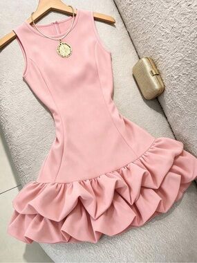 Women's Solid Color Round Neck Sleeveless Ruffle Elegant Mini Dress